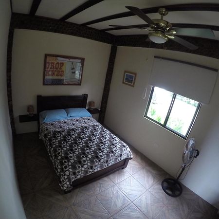 Casa Roja Hostel 몬따니따 외부 사진