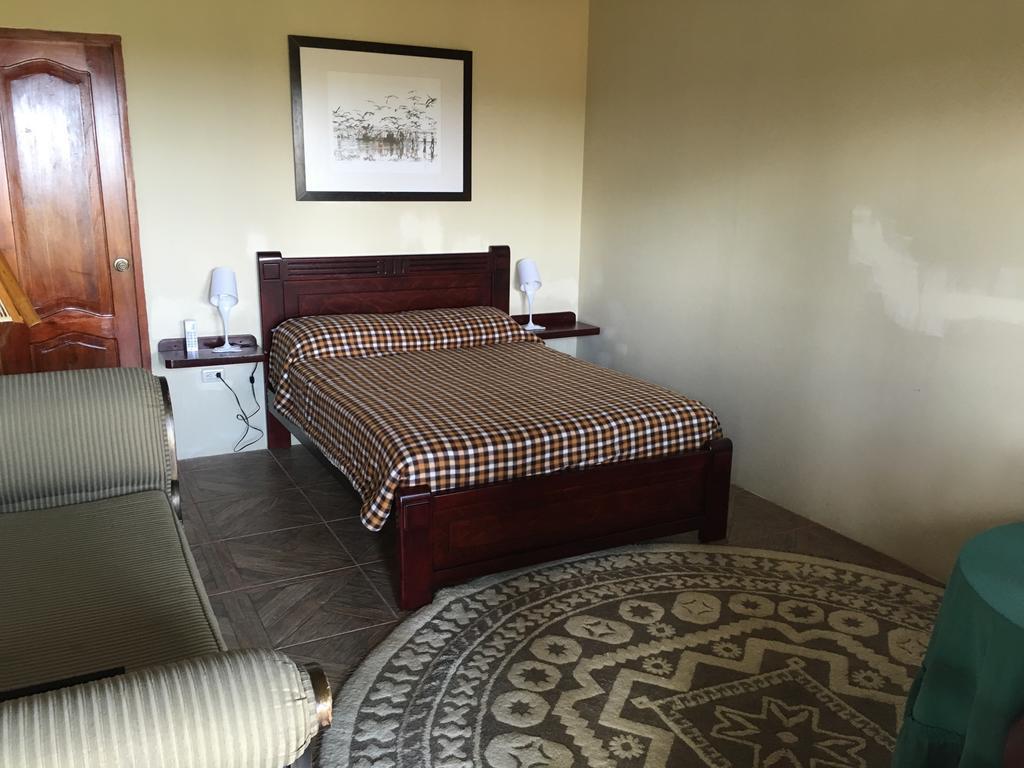 Casa Roja Hostel 몬따니따 외부 사진