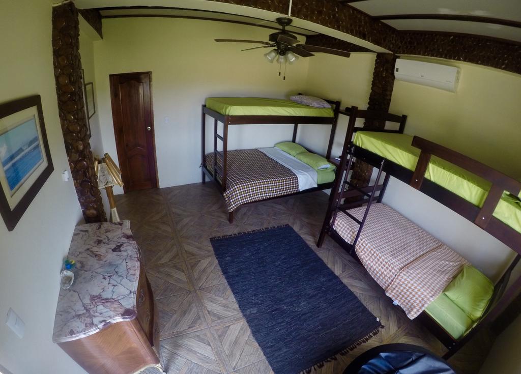 Casa Roja Hostel 몬따니따 외부 사진