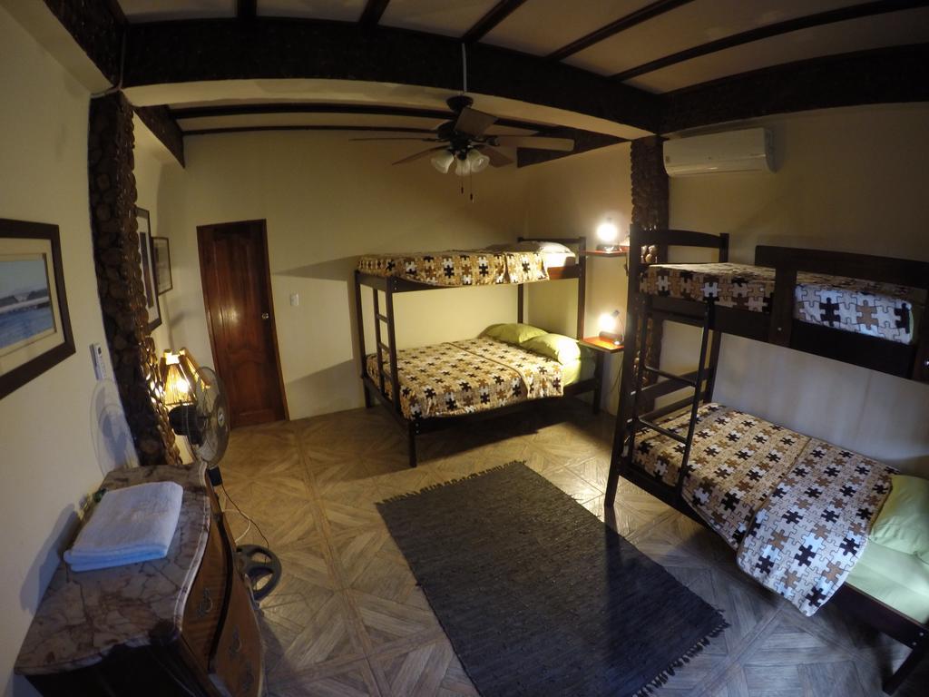 Casa Roja Hostel 몬따니따 외부 사진